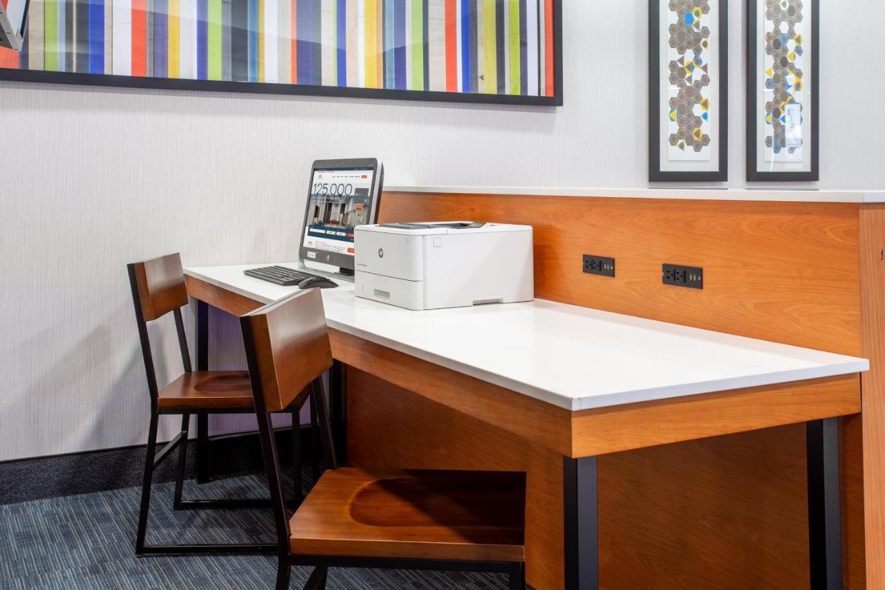 Ellisville Holiday Inn Express Hotel & Suites Fort Wayne By Ihg מראה חיצוני תמונה