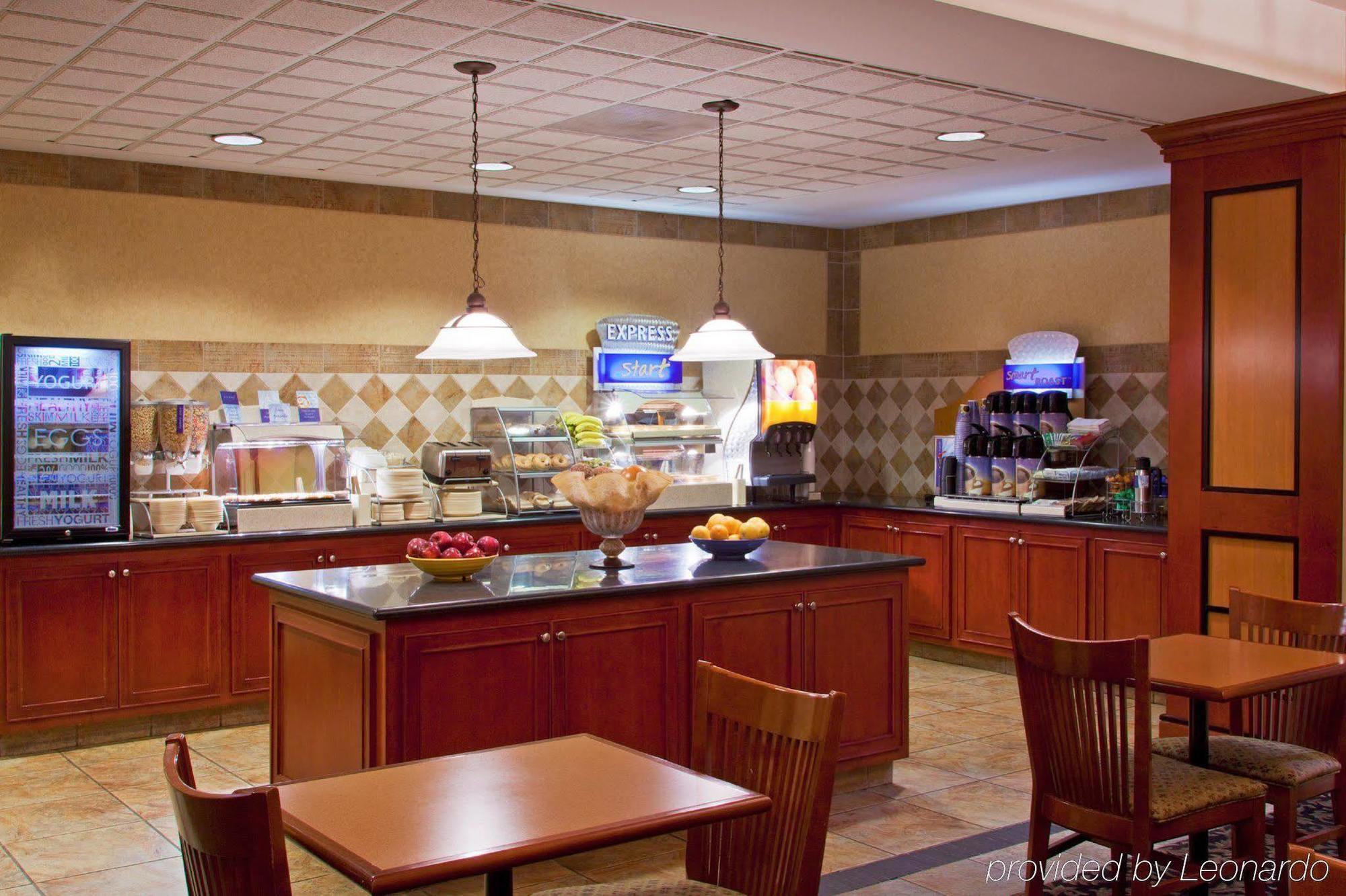 Ellisville Holiday Inn Express Hotel & Suites Fort Wayne By Ihg מראה חיצוני תמונה